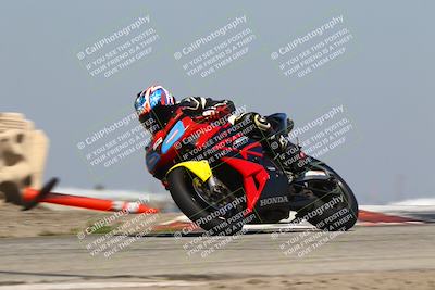 media/Mar-24-2025-2WTD (Mon) [[55b4b08488]]/B Group/1120am (Outside Grapevine)/